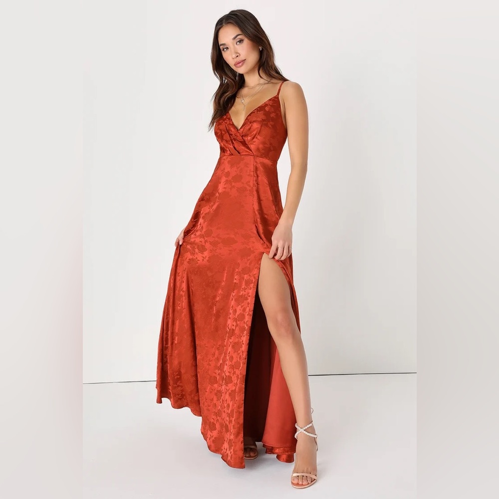 NWT Lulus dress
